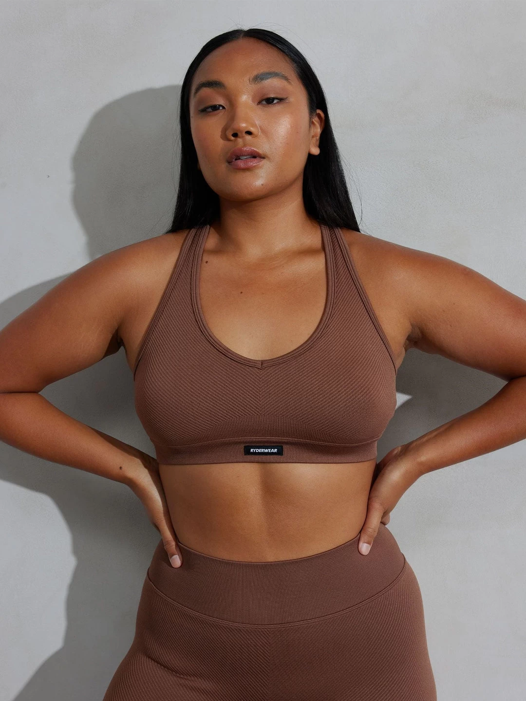 Circuit Rib Seamless Sports Bra - Chocolate 1 Circuit Rib Seamless Sports Bra - Chocolate