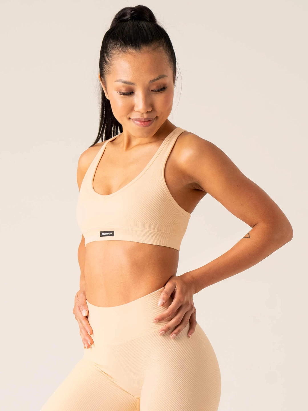 Circuit Rib Seamless Sports Bra - Peach Sorbet 7 Circuit Rib Seamless Sports Bra - Peach Sorbet - Image 7