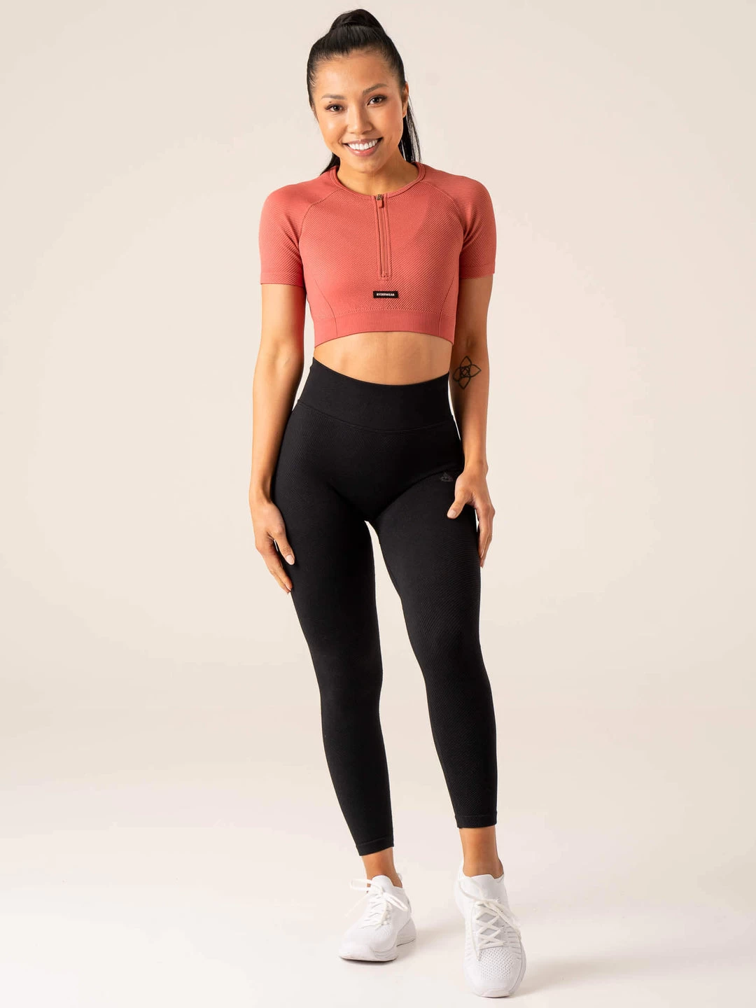 Circuit Rib Seamless T-Shirt - Dusty Red 6 Circuit Rib Seamless T-Shirt - Dusty Red - Image 6