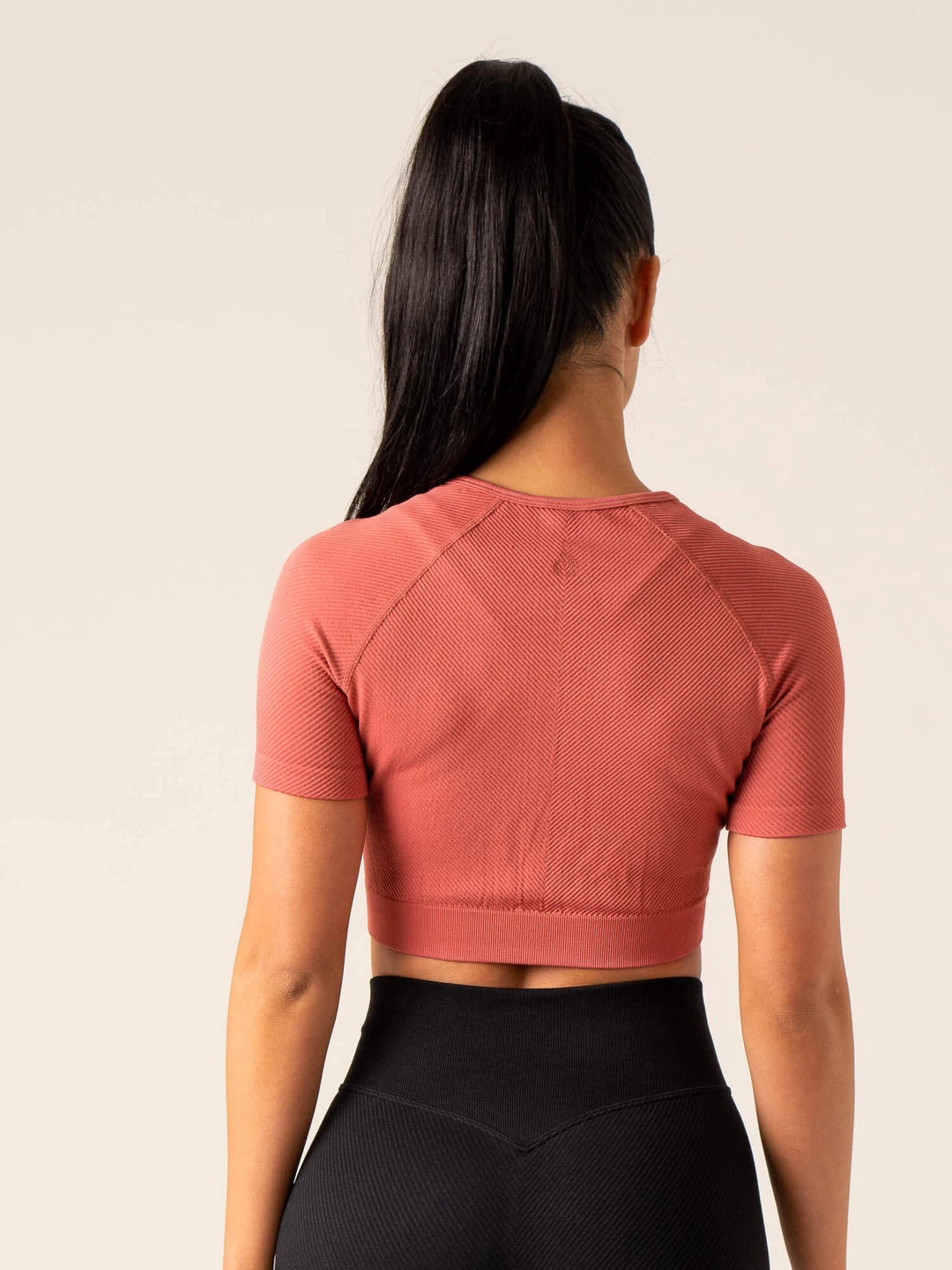 Circuit Rib Seamless T-Shirt - Dusty Red 5 Circuit Rib Seamless T-Shirt - Dusty Red - Image 5