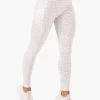 Ultra High Waisted Pocket Leggings - Snow Leopard